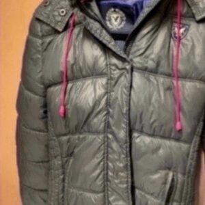 American Eagle 🦅 Puff coat size med with removable hood VERY NICE